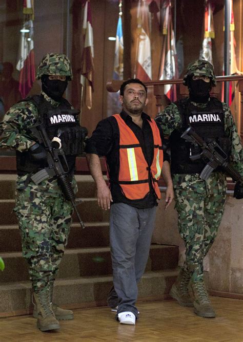 videos de sicarios|video de zetas sicario.